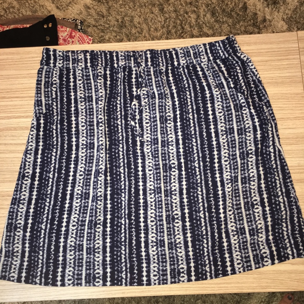 Eddie Bauer Ikat/Tie Dye Skirt Size XL